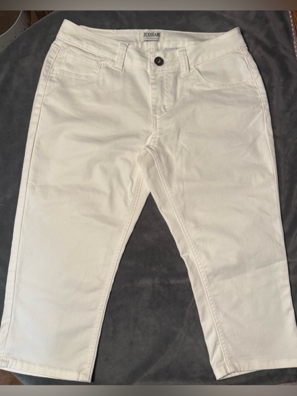 ZCO Jean Capri/ankle Women’s White Jean 
Size 10P (Petite)